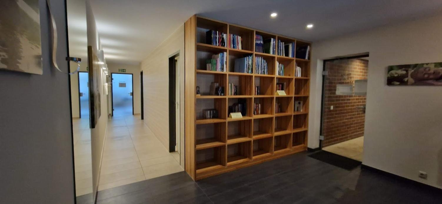2-Zimmer Wohnung, Pools, Sauna Und Balkon Sankt Englmar Ruang foto